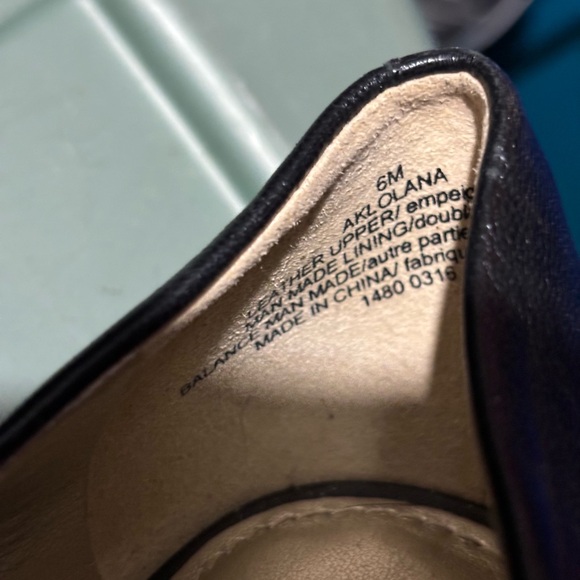 Anne Klein woman’s heels - Picture 3 of 3